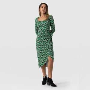 NWT - Saint and Sofia - Amelia Wrap Dress in Green Jardin Geo. Size: 6.